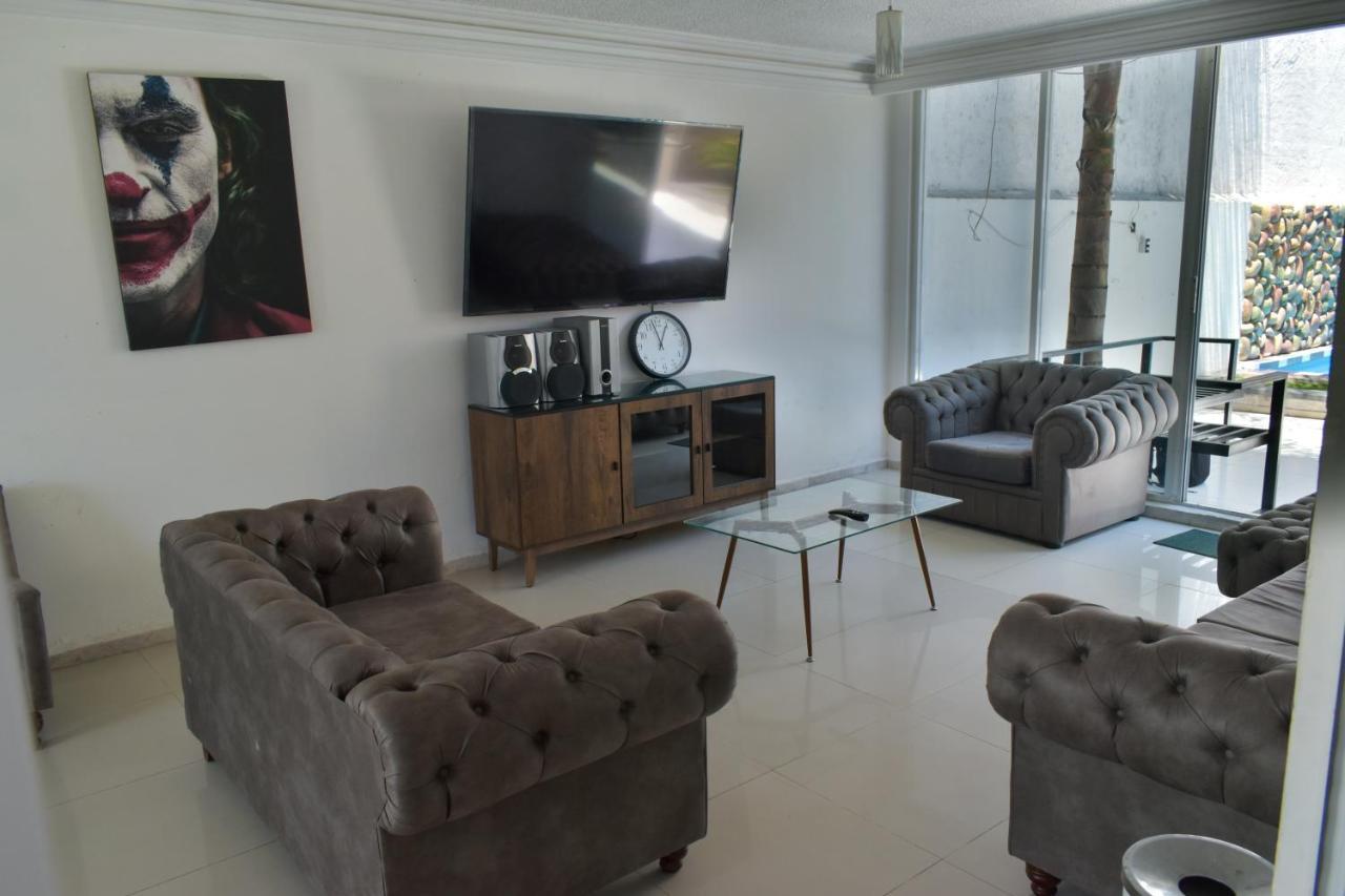 2 Venator House Boutique Apartment Leon Exterior photo